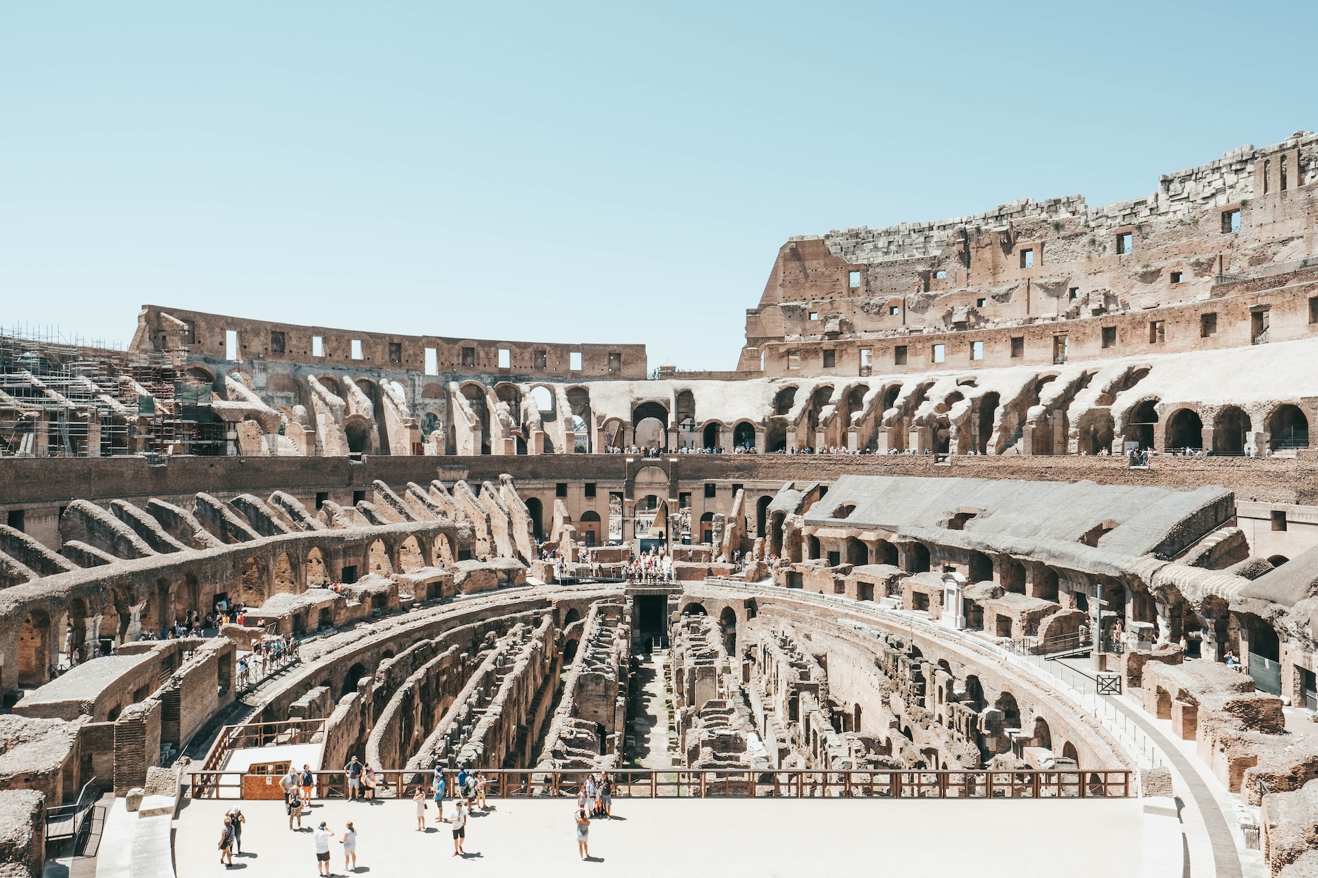 colosseum-inside colosseum-inside