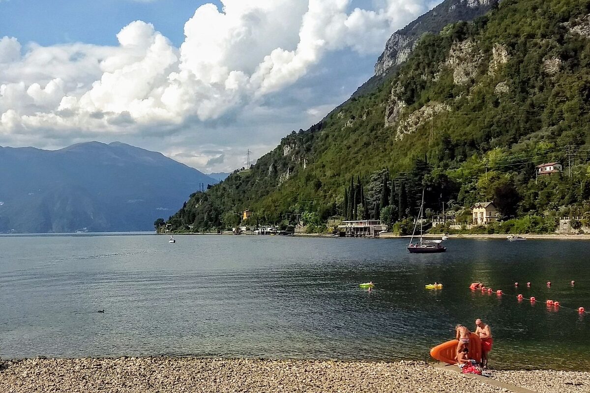 lake-como-beach