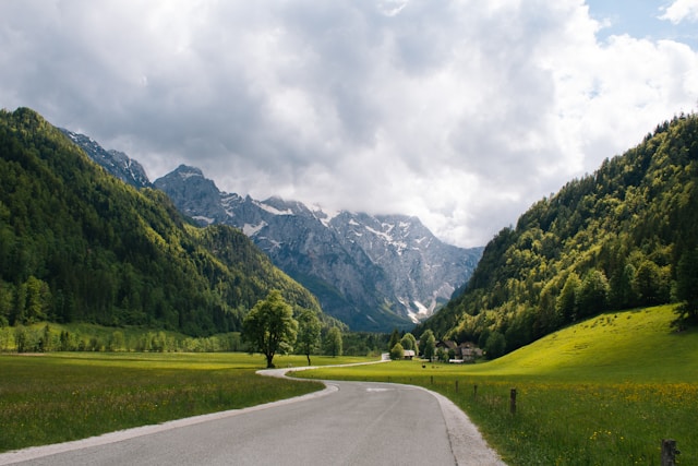 logar-valley