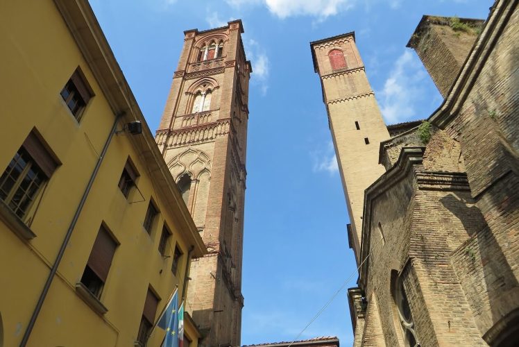 asinelli-tower