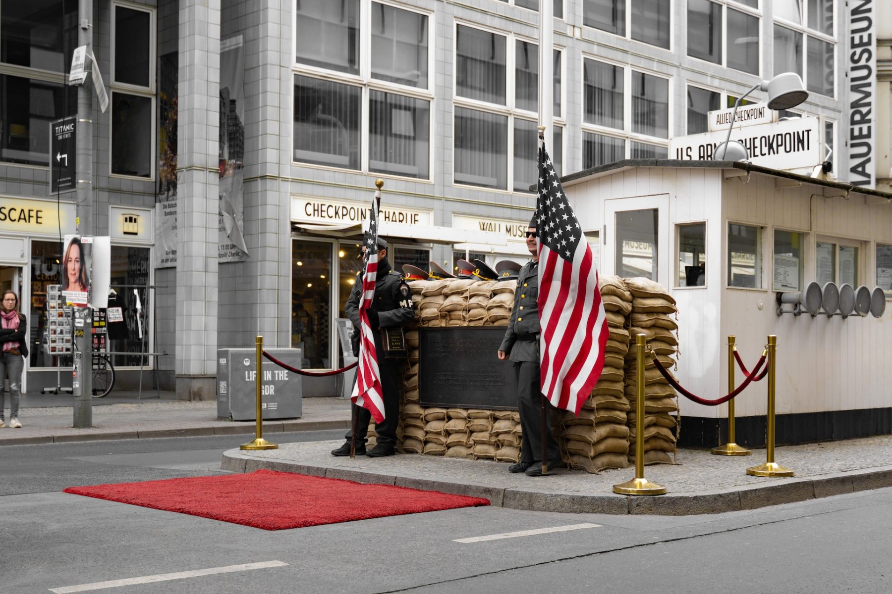 checkpoint-charlie