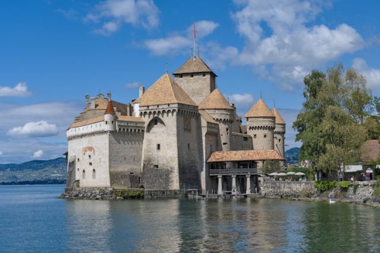 chillon-castle