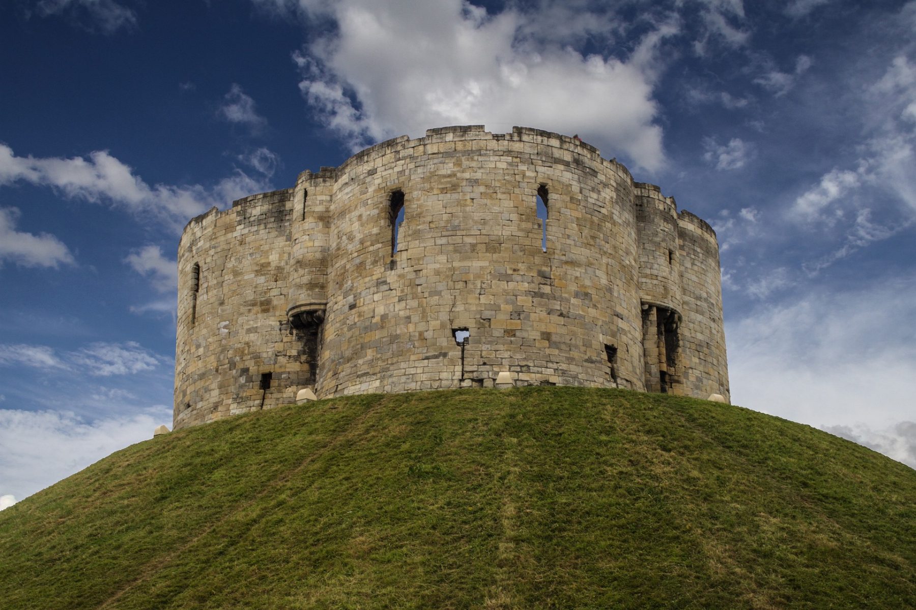 cliffords-tower
