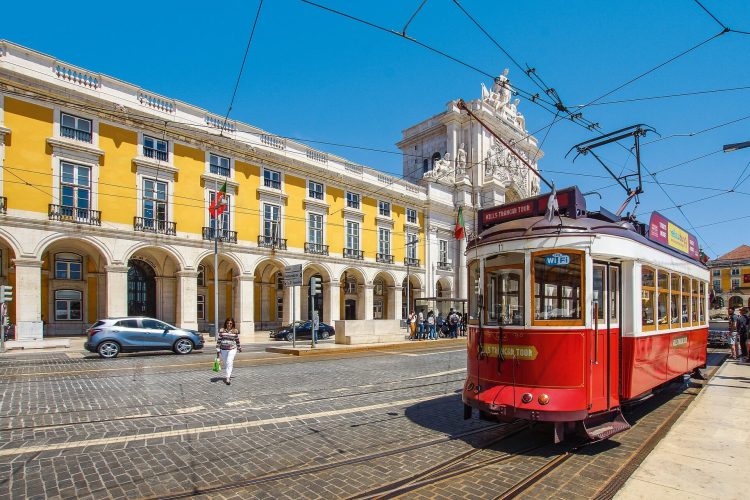 lisbon-tram-city