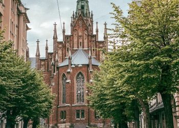 riga-st-peters-church