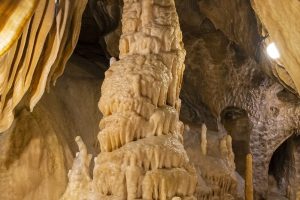stalactite-cave