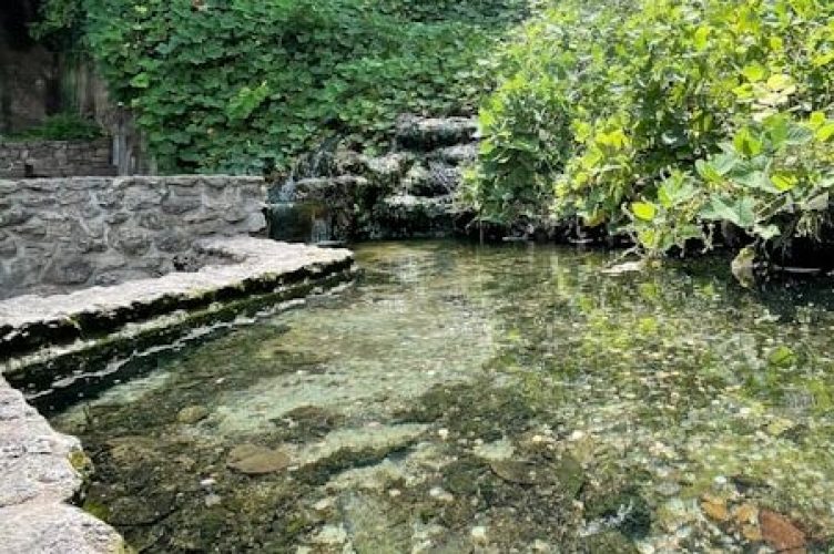 stock-hot-springs