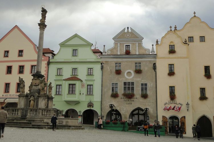 svornosti-square