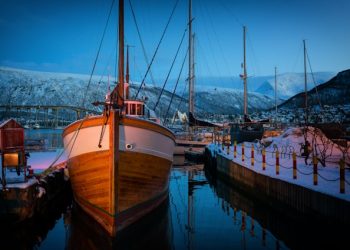 tromso-boat