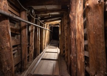 tunnel-of-hope