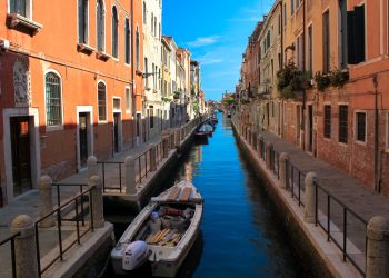 venice-backstreet